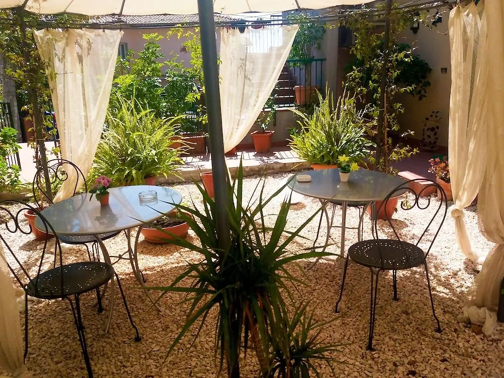 Bed&Breakfast Rosangela Taormina Frühstückspension